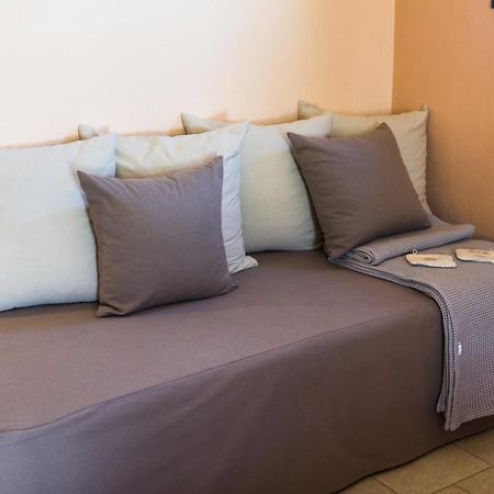 Helianthus Guesthouse Amolianí Eksteriør bilde