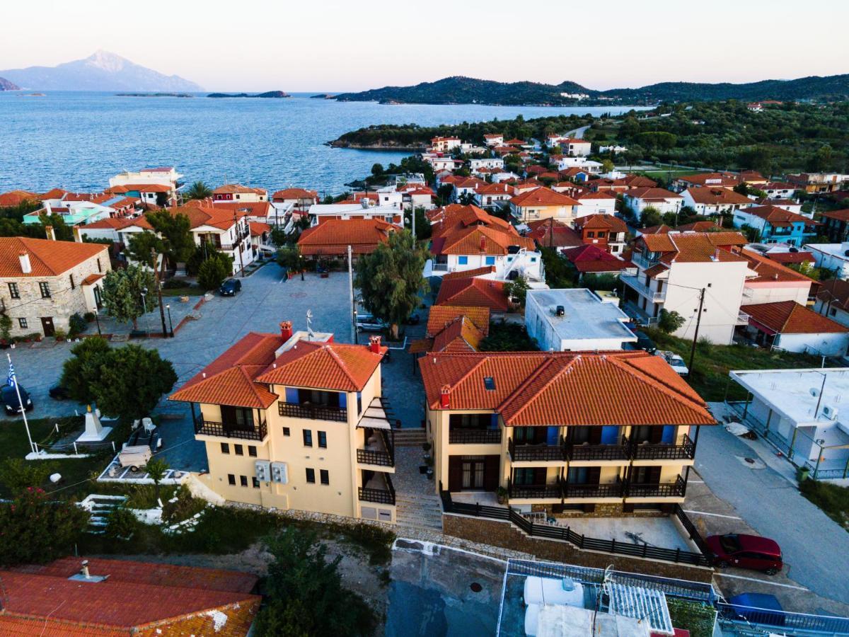 Helianthus Guesthouse Amolianí Eksteriør bilde