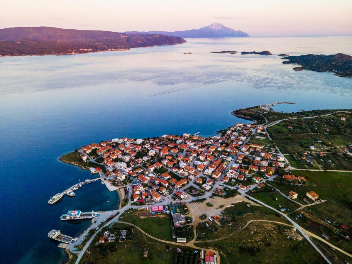 Helianthus Guesthouse Amolianí Eksteriør bilde