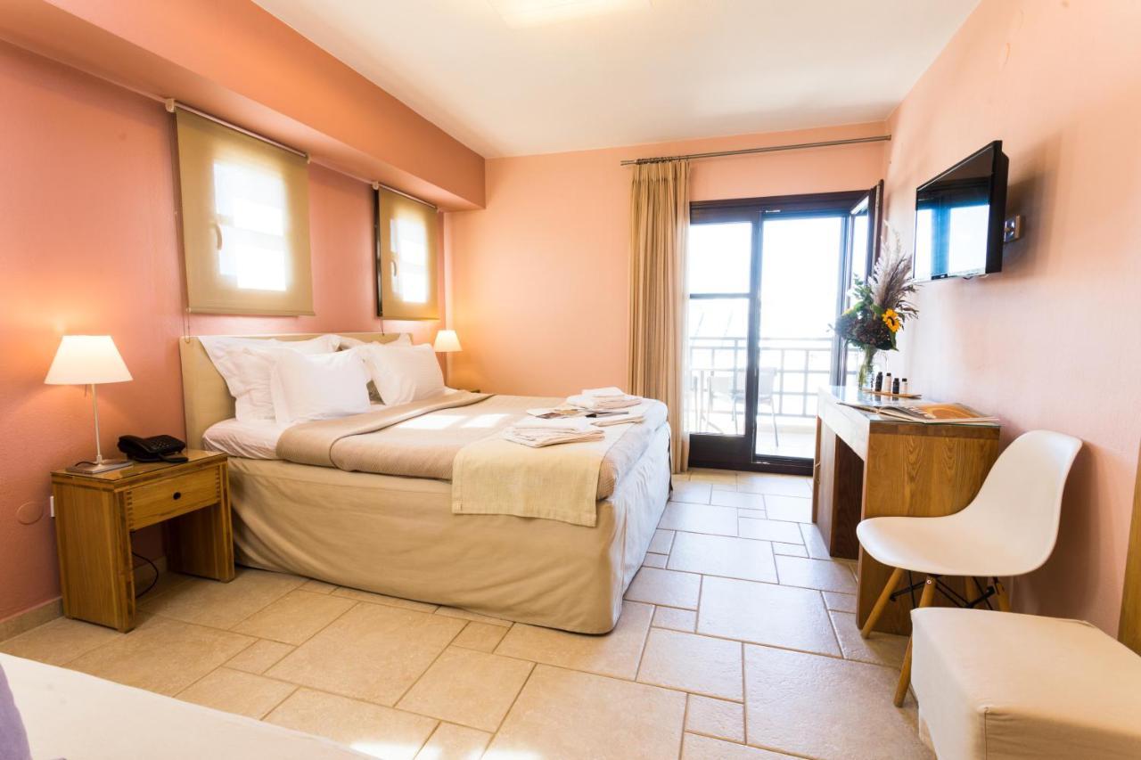 Helianthus Guesthouse Amolianí Eksteriør bilde