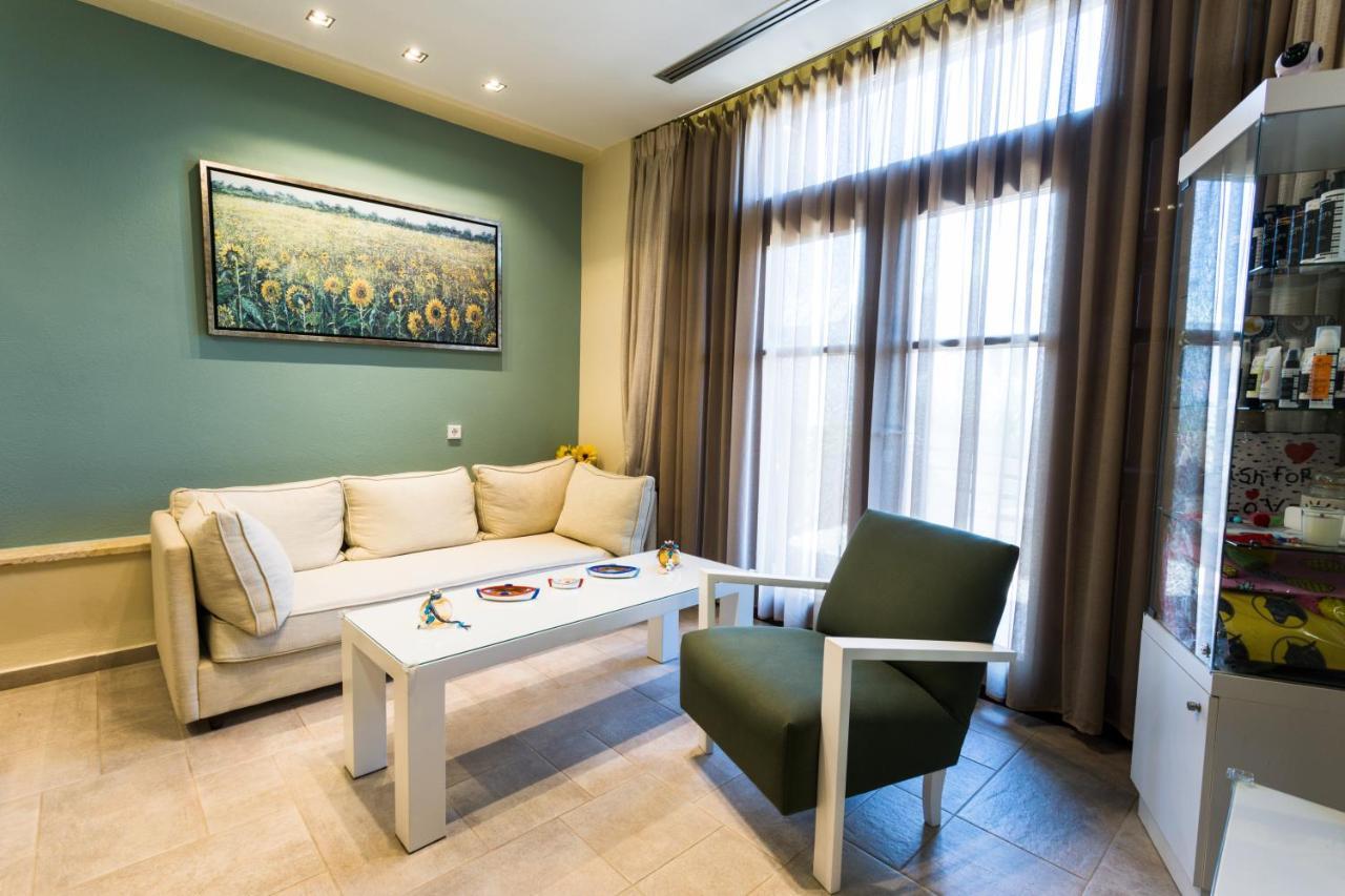 Helianthus Guesthouse Amolianí Eksteriør bilde