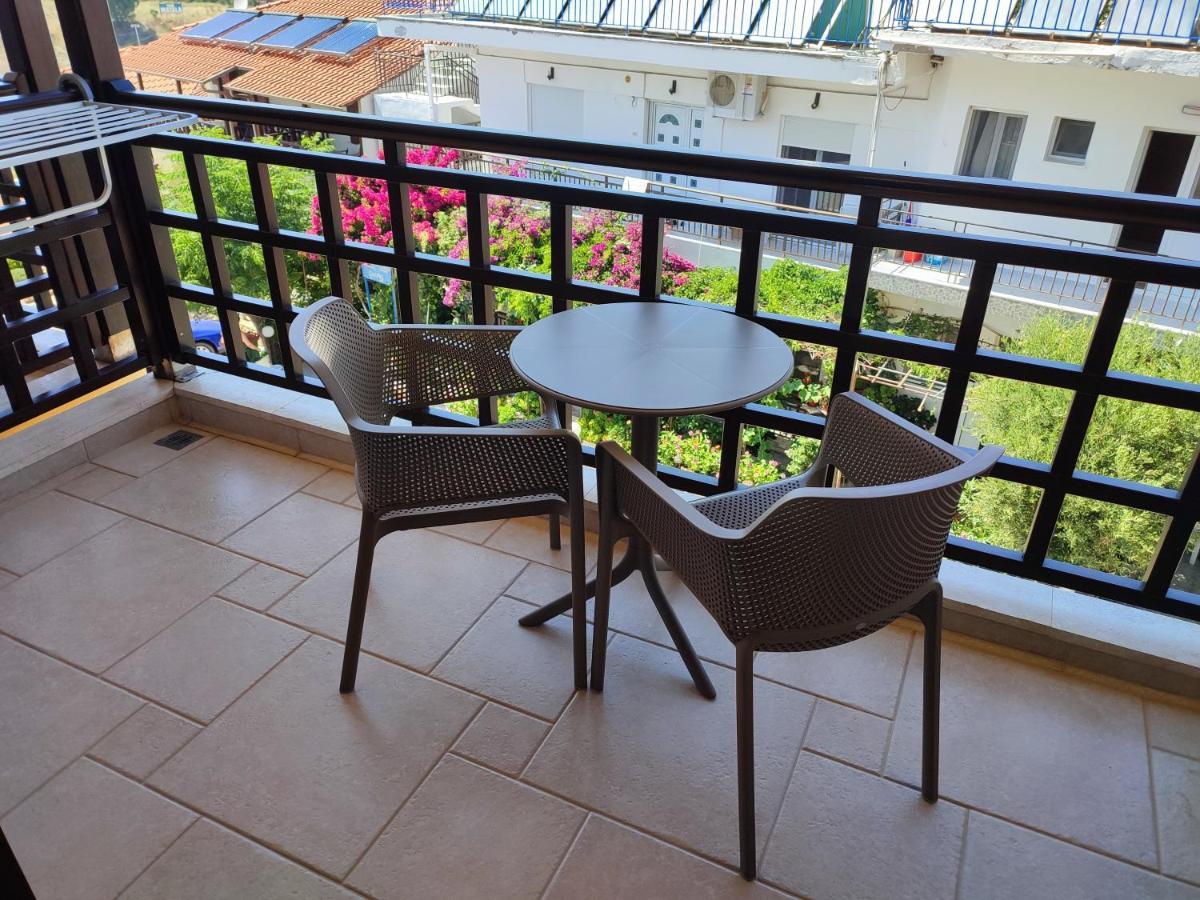 Helianthus Guesthouse Amolianí Eksteriør bilde
