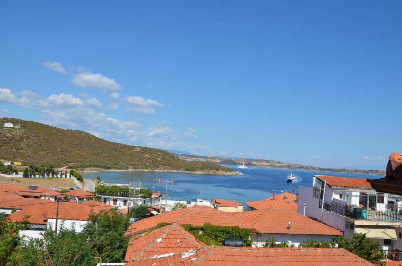 Helianthus Guesthouse Amolianí Eksteriør bilde