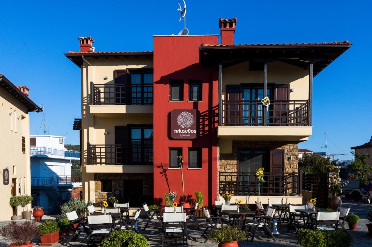 Helianthus Guesthouse Amolianí Eksteriør bilde